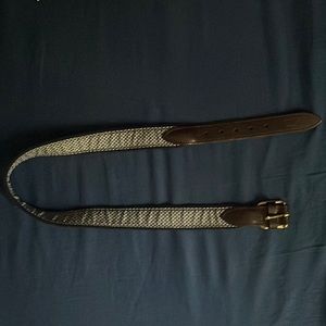 Vinyard vines belt size 28